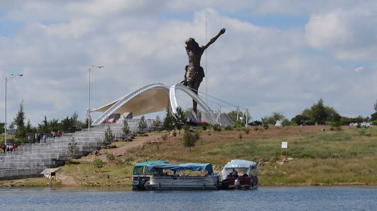 el-cristo-roto-bote