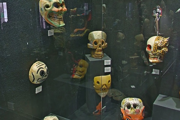 museo-nacional-de-la-muerte-piezas